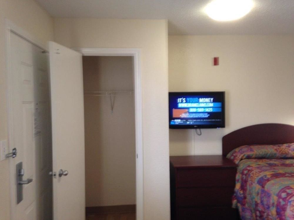 Intown Suites Extended Stay San Antonio Tx - Leon Valley South Extérieur photo