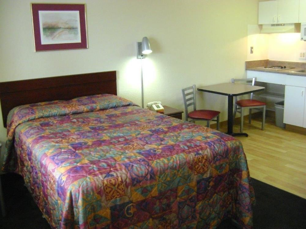 Intown Suites Extended Stay San Antonio Tx - Leon Valley South Extérieur photo